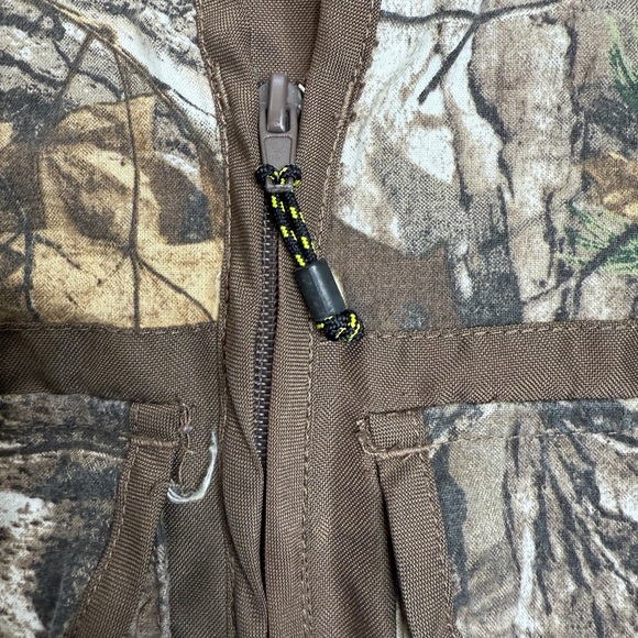 Game Winner Realtree Camouflage Hunting Vest - Picture 7 of 14